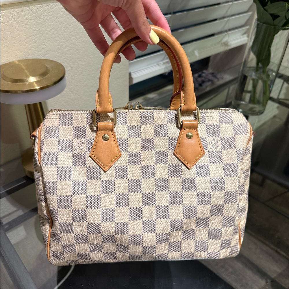 Louis Vuitton Speedy